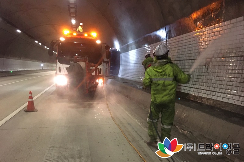 ebb3518556fd641dd51dc0e9fcea22b8_1616718