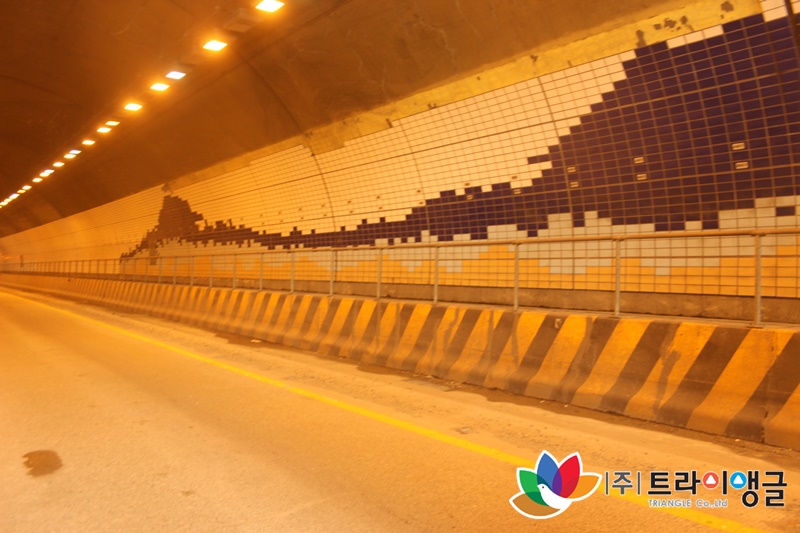 c1ce834c0a35c1f3b4ac43a3218683bf_1619052