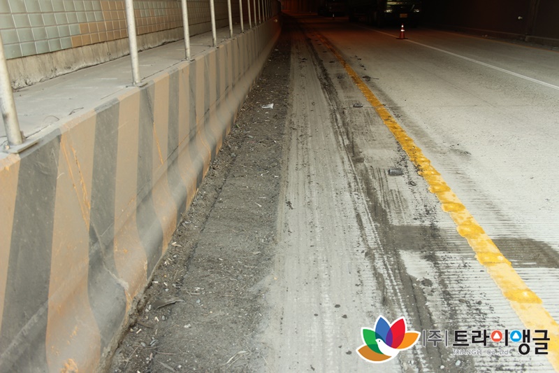 c1ce834c0a35c1f3b4ac43a3218683bf_1619052