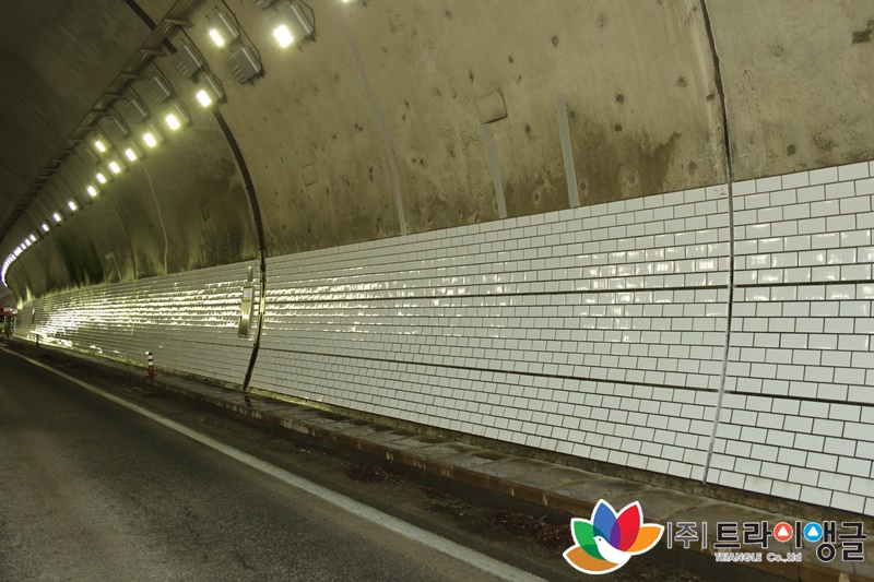 41e8d39c8a54736d0fbe93cfcecc89fc_1622767