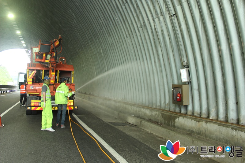 41e8d39c8a54736d0fbe93cfcecc89fc_1622768