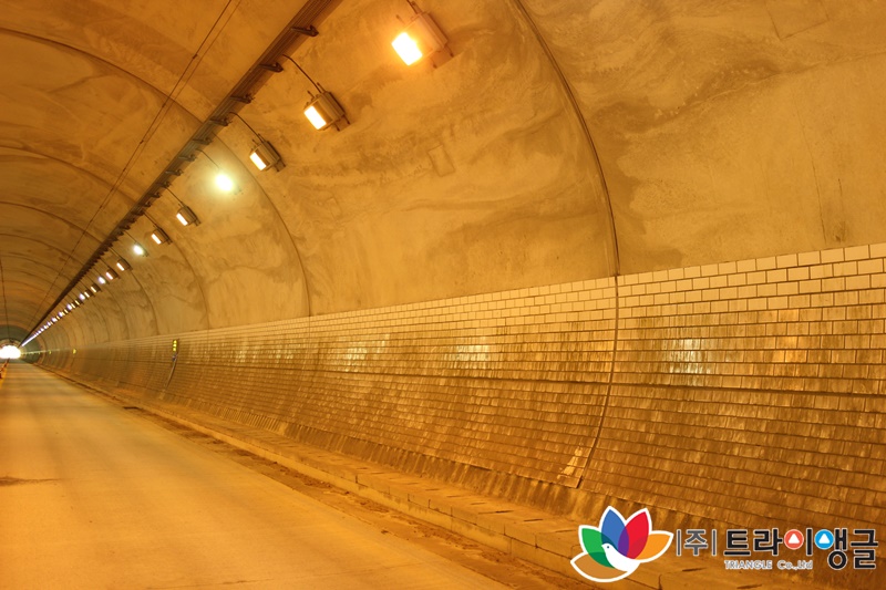 41e8d39c8a54736d0fbe93cfcecc89fc_1622768