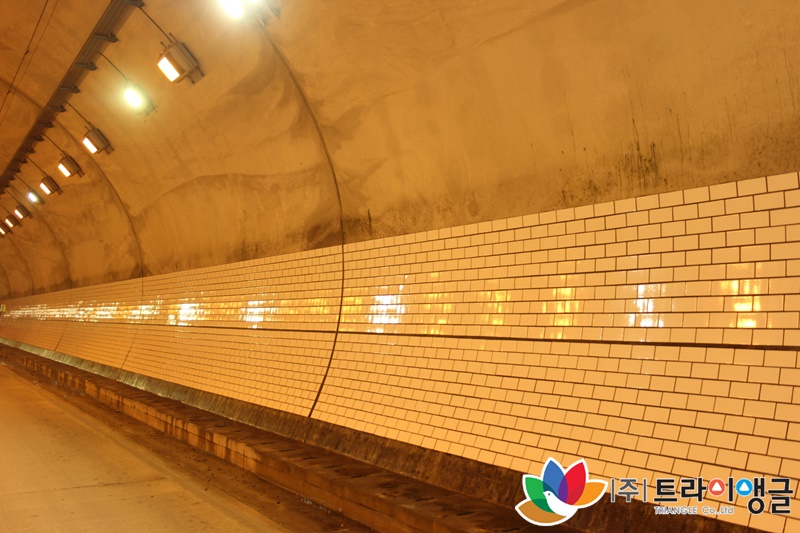 41e8d39c8a54736d0fbe93cfcecc89fc_1622768