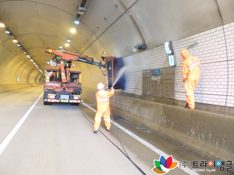 1a5aeb922df14c80ec283e28982d9e19_1652921