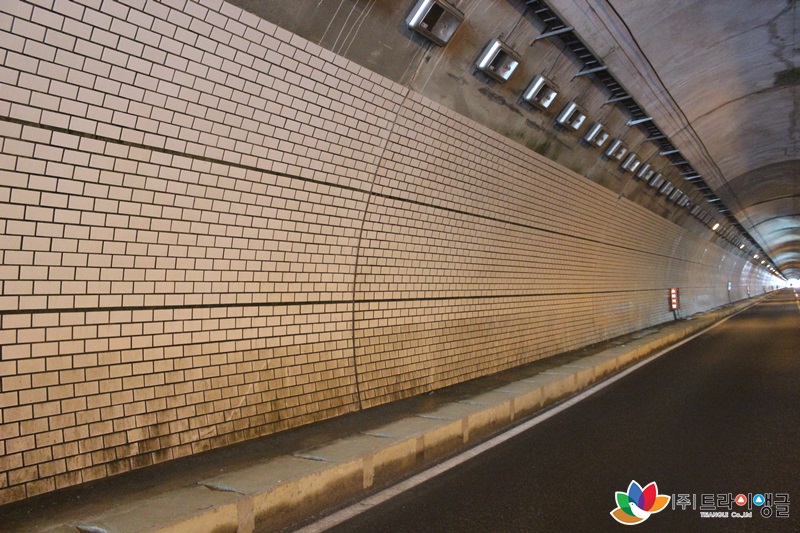 0844b088168d1de2879b8a3d2840a9cb_1490752