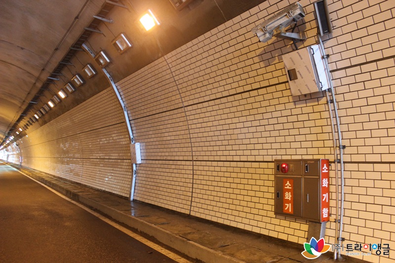 0844b088168d1de2879b8a3d2840a9cb_1490752