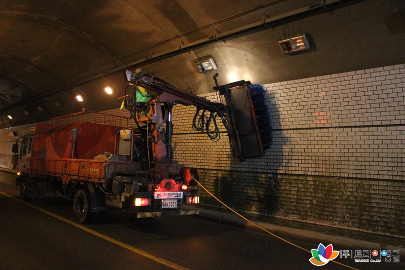 0844b088168d1de2879b8a3d2840a9cb_1490752