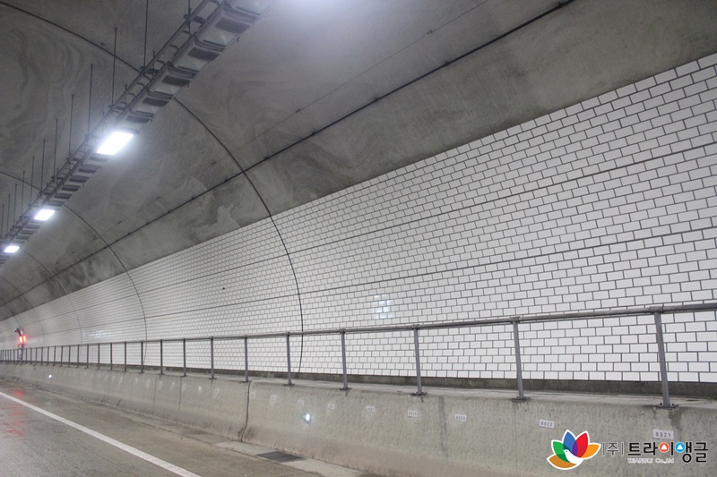 0844b088168d1de2879b8a3d2840a9cb_1490752711_02.jpg 0844b088168d1de2879b8a3d2840a9cb_1490752