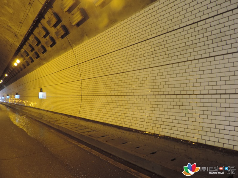 0844b088168d1de2879b8a3d2840a9cb_1490753