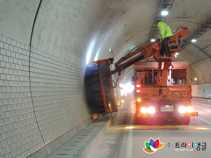 17014466a7f22d51d23b38311af7cbce_1495419