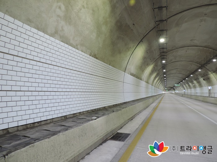 6638a02ac1c2aed4db3d5cff7e1c4bc9_1497576