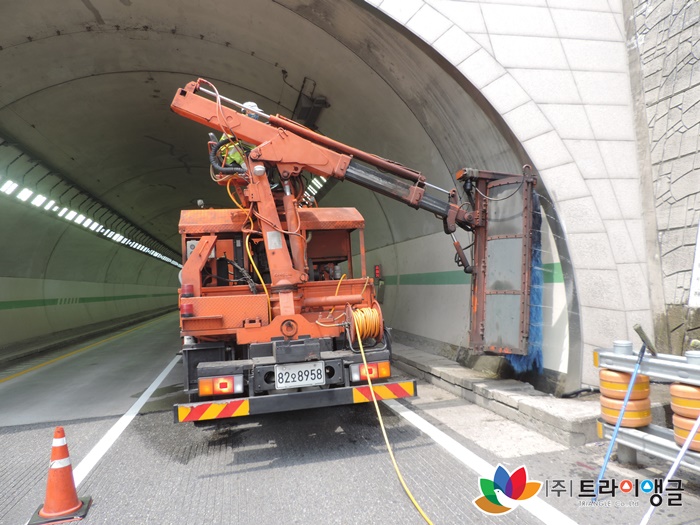 a426c68e16c0d6521c9e086a28345b70_1498010