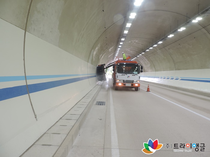 a426c68e16c0d6521c9e086a28345b70_1498010