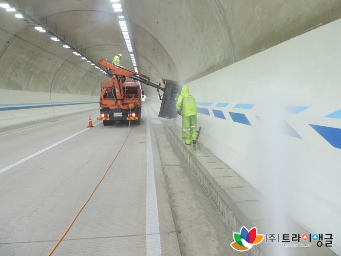 a426c68e16c0d6521c9e086a28345b70_1498010