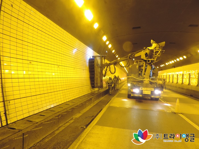 eda4dd2e26a304810947afdcd6ed3325_1498441