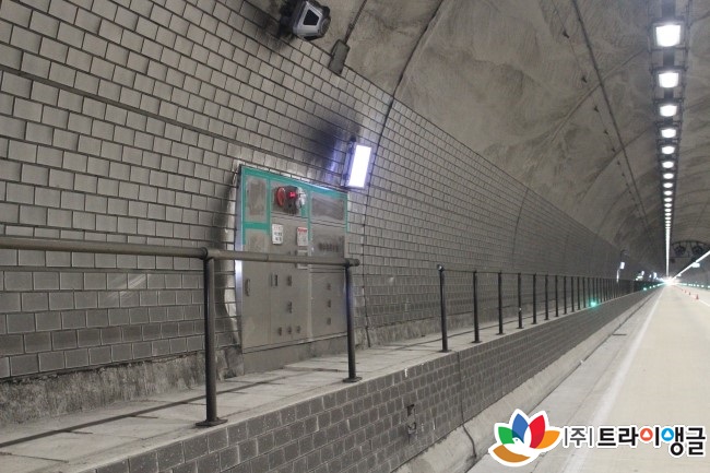 e44eeb68d54b4c7a085f8f8477a57bfe_1502692