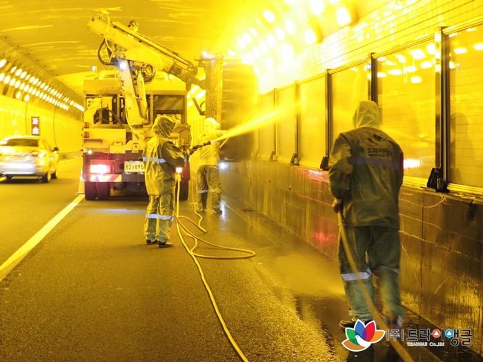 72513a0e0714ffd72656834f56020d2e_1506305