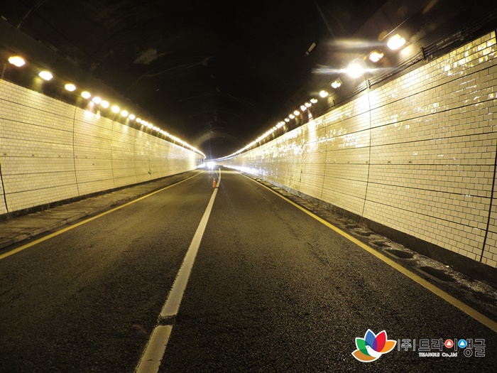 72513a0e0714ffd72656834f56020d2e_1506305