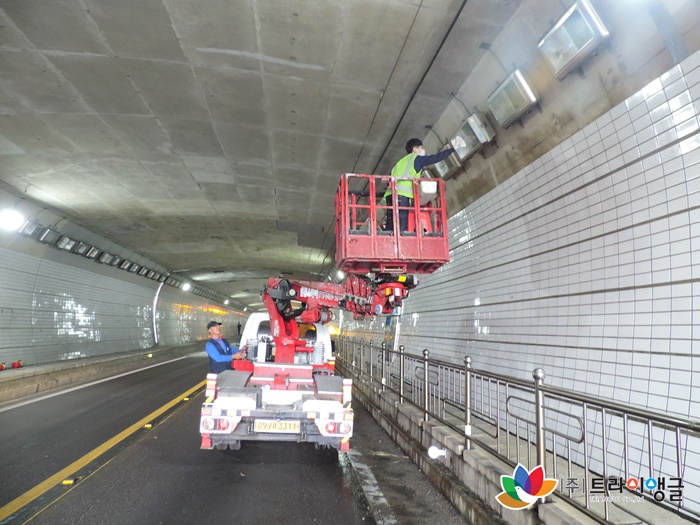 abd9207fe2cfd2aae48ca1b5ef027ccc_1506390