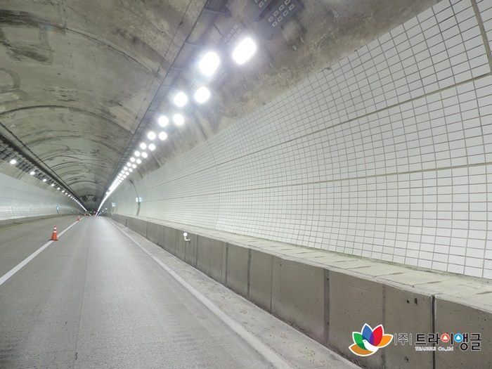 d7eb32aceee067104b8460a03af9c5e8_1505363