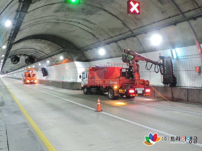 d7eb32aceee067104b8460a03af9c5e8_1505363