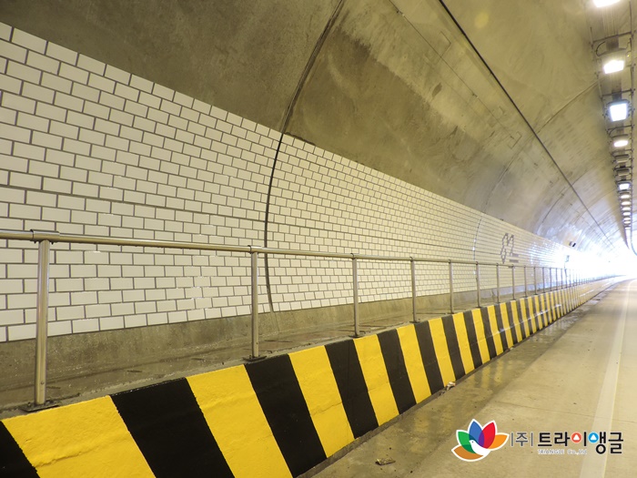 d7eb32aceee067104b8460a03af9c5e8_1505363