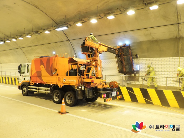 d7eb32aceee067104b8460a03af9c5e8_1505363