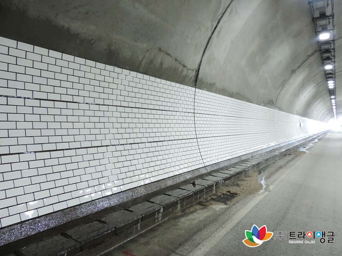 d7eb32aceee067104b8460a03af9c5e8_1505363