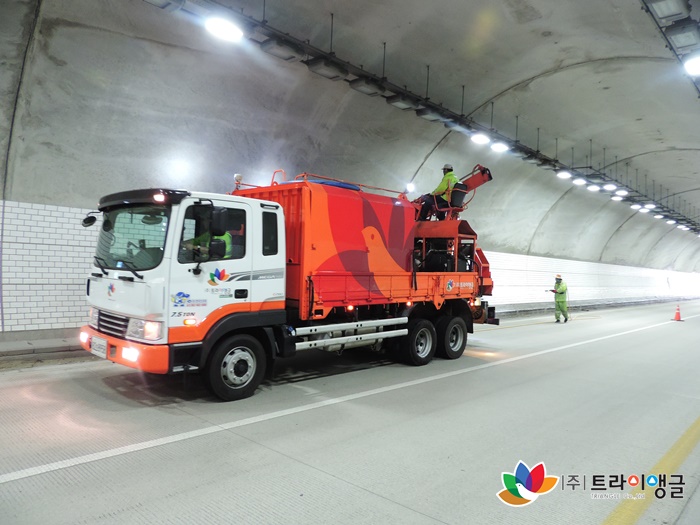 d7eb32aceee067104b8460a03af9c5e8_1505363