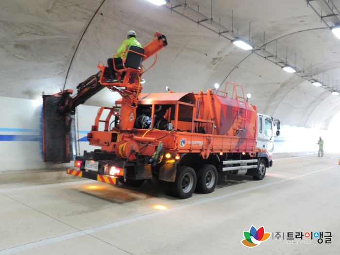 d7eb32aceee067104b8460a03af9c5e8_1505364