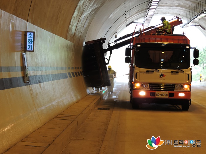 d7eb32aceee067104b8460a03af9c5e8_1505364