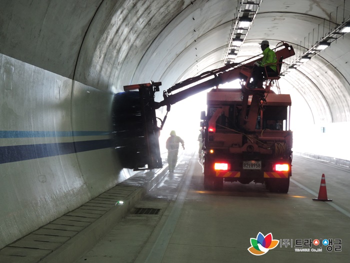 d7eb32aceee067104b8460a03af9c5e8_1505364