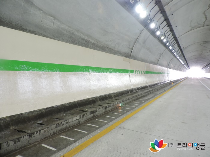 d7eb32aceee067104b8460a03af9c5e8_1505365