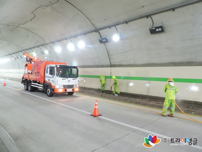 d7eb32aceee067104b8460a03af9c5e8_1505365