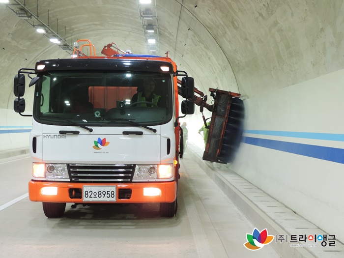 d7eb32aceee067104b8460a03af9c5e8_1505365