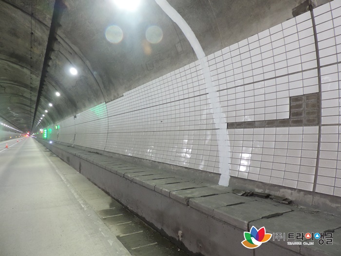 d7eb32aceee067104b8460a03af9c5e8_1505365