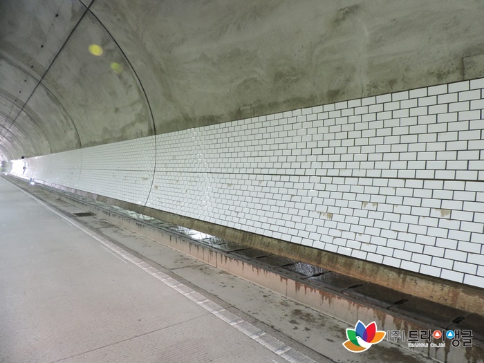 d7eb32aceee067104b8460a03af9c5e8_1505365