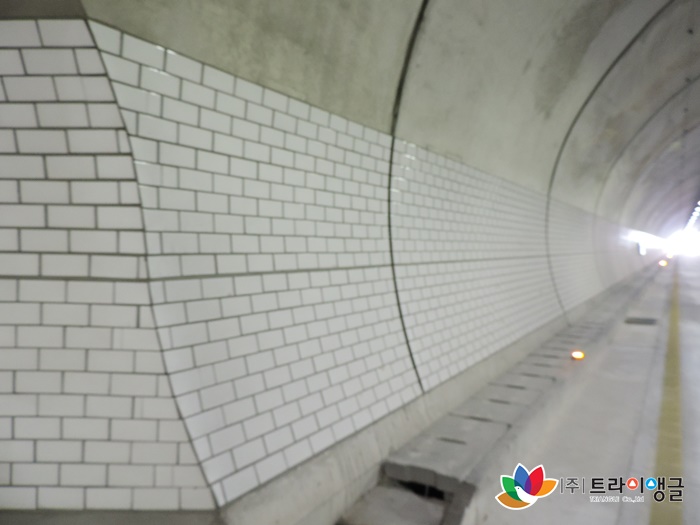 d7eb32aceee067104b8460a03af9c5e8_1505365