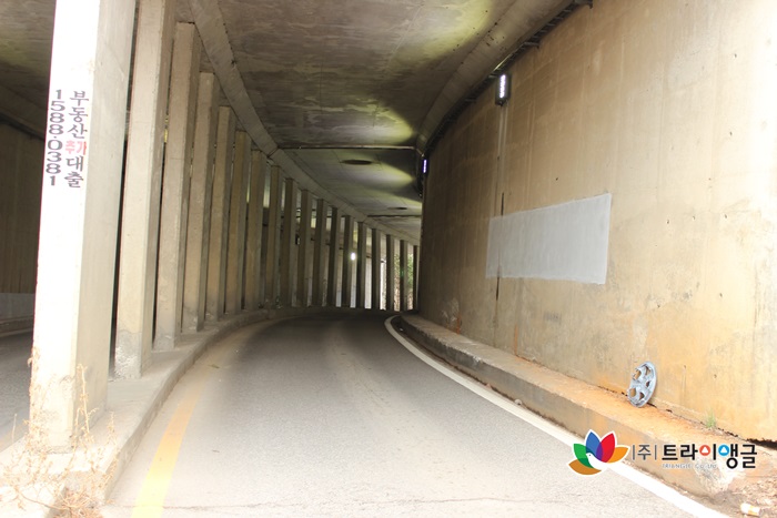 04b22cb96ac5bd32a2d7aa8ac2111a2d_1554776