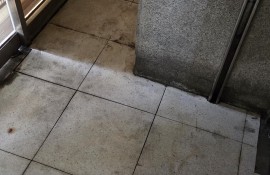 데코타일 박리 및 테라조 녹제거작…