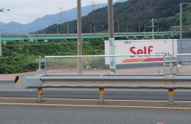 중앙분리대 특수세척작업