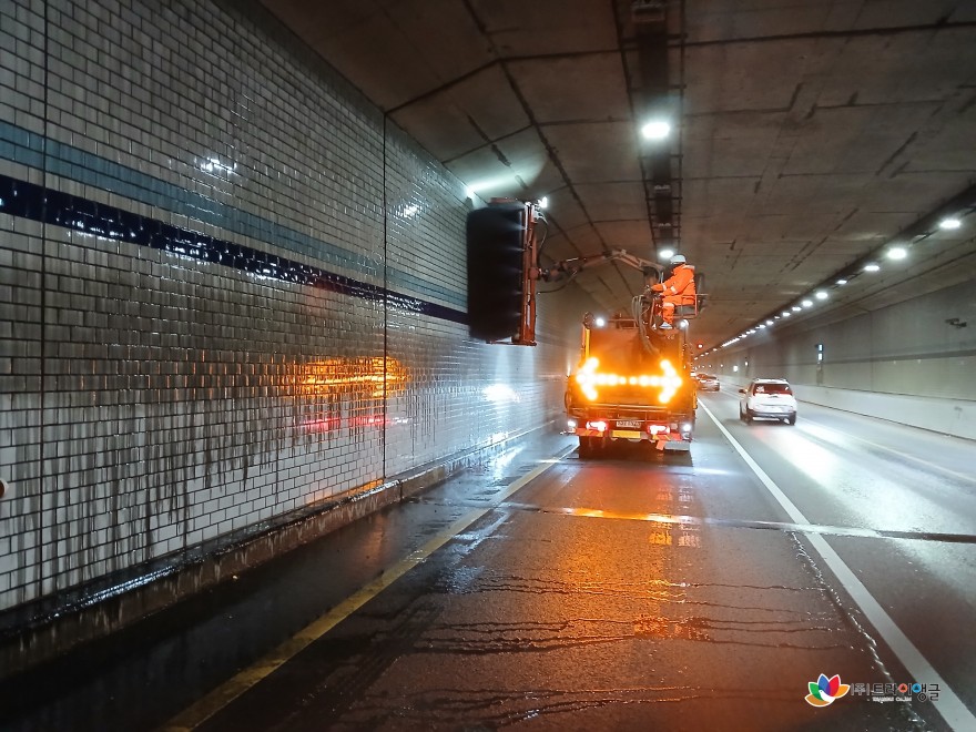 54b11ceef2ffe39c820d82e3d5fd027f_1763596