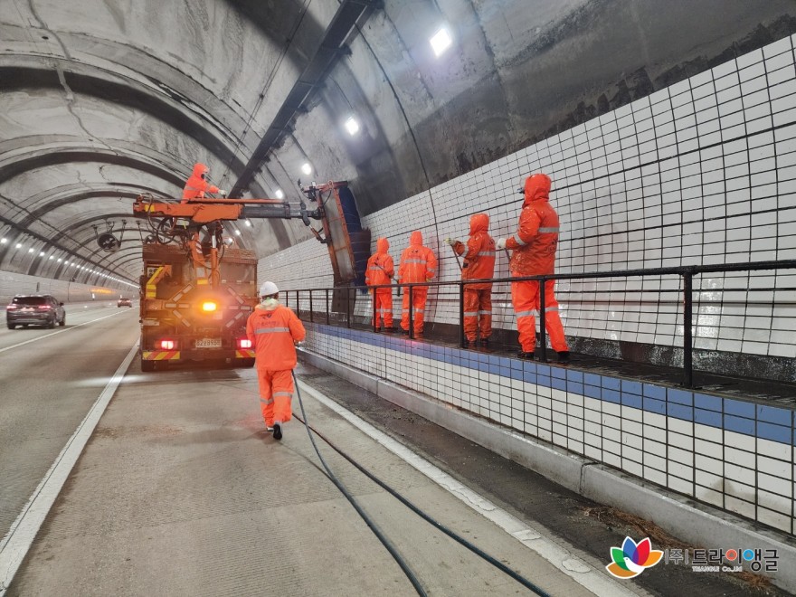 e81c2dce9683c7878446761819ef87f4_1762134