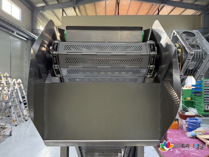 28bc82d1b27ecd026fe5cf5f7354ca68_1765847