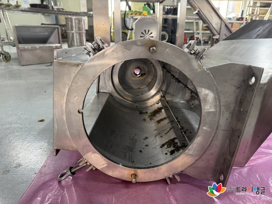 28bc82d1b27ecd026fe5cf5f7354ca68_1765847