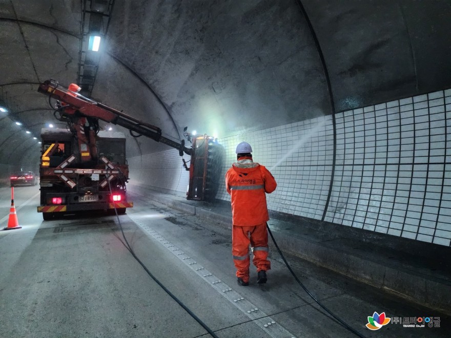 3bb7eca477be40daef5294f02d318a27_1765152