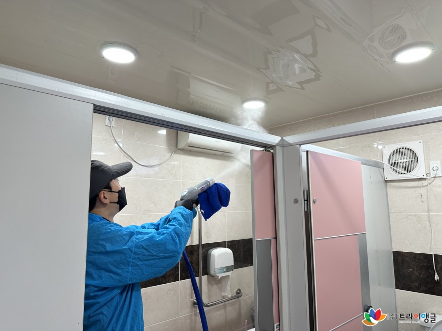 93372486412d4e24bef1e1f1cccb5c07_1765441