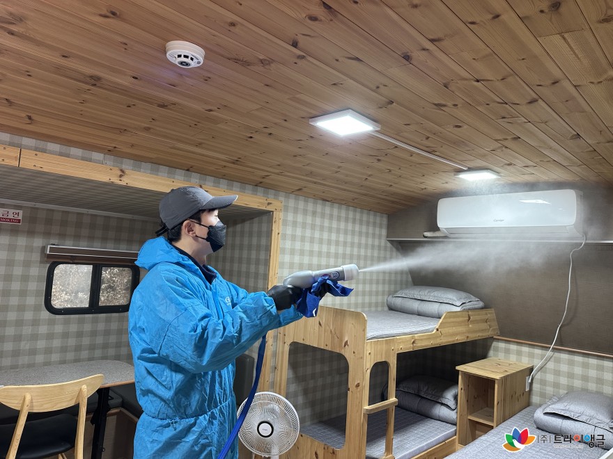 93372486412d4e24bef1e1f1cccb5c07_1765441