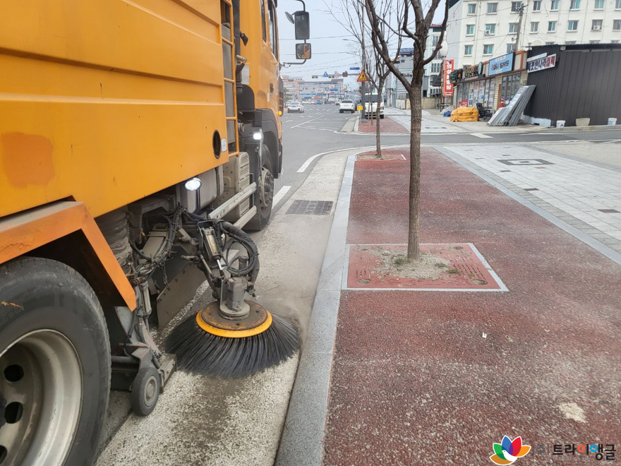 27693c6bf0cb5d075ad437368b70f213_1775618